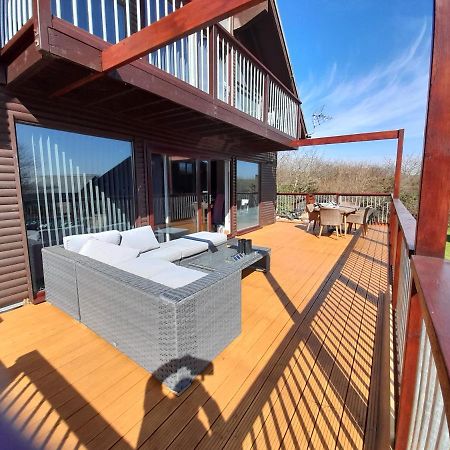 3 Bed Lodge With Ev Point Truro Luaran gambar